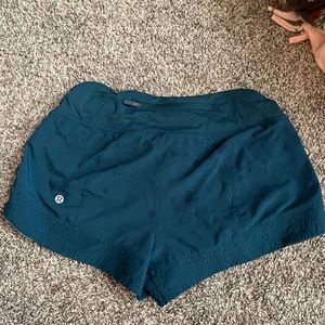 LULULEMON SHORTS